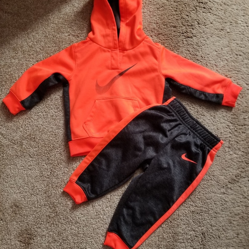 Nike track suit